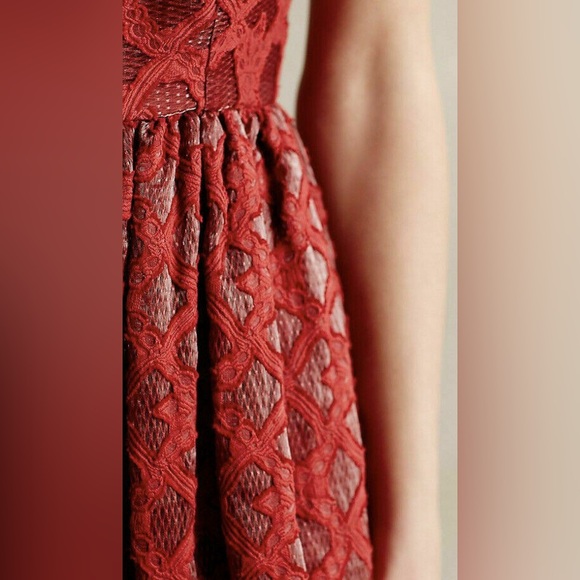 MOULINETTE SOEURS by
ANTHROPOLOGIE Rubied Lace Fit and
Flair Party Dress - Picture 3 of 10